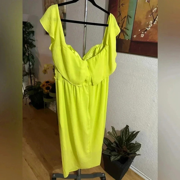 City chic va va voom citronelle dress size M/18 - Picture 3 of 16